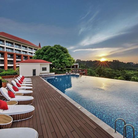 Doubletree By Hilton Goa - Panaji Hotel Ngoại thất bức ảnh