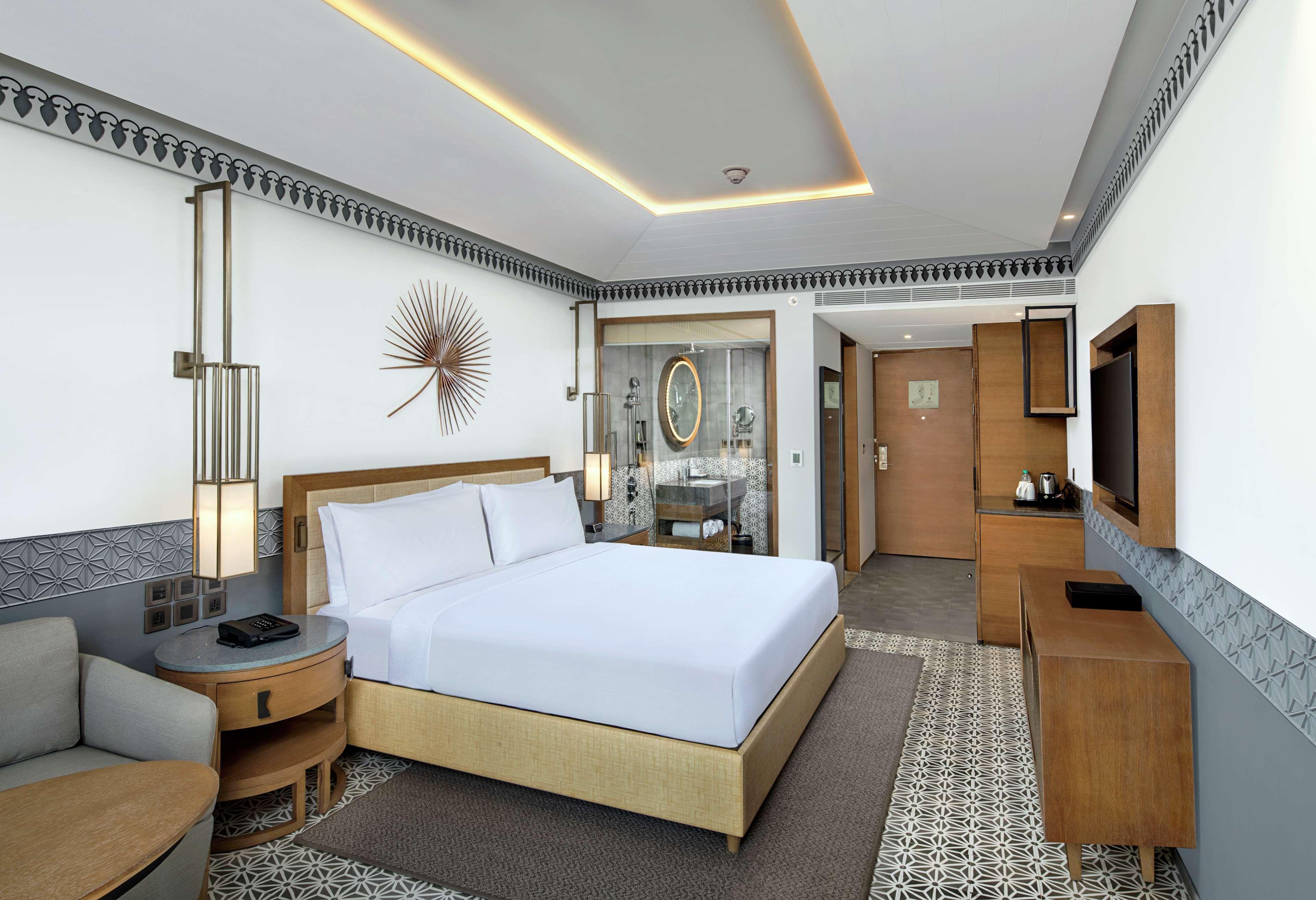 Doubletree By Hilton Goa - Panaji Hotel Ngoại thất bức ảnh