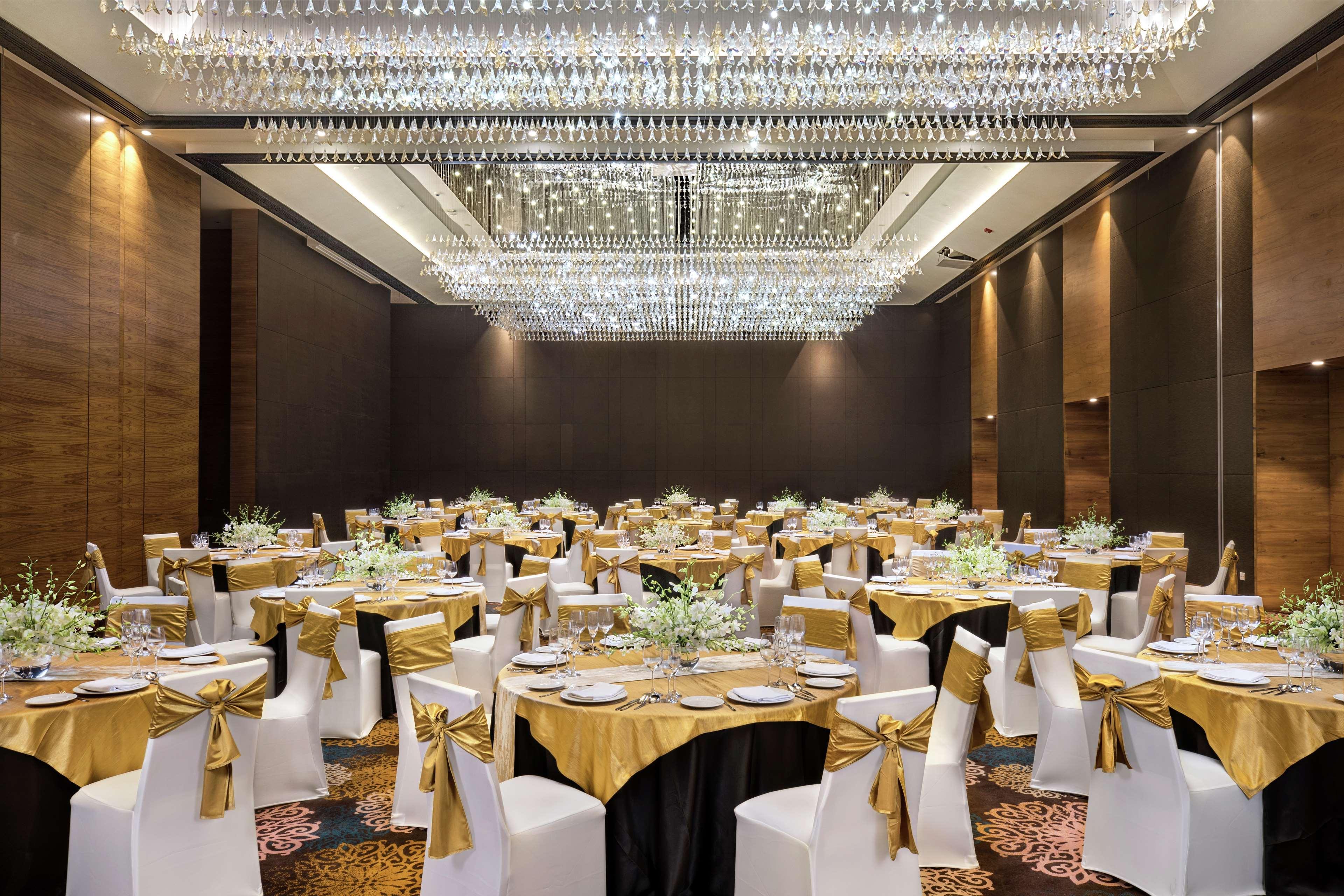 Doubletree By Hilton Goa - Panaji Hotel Ngoại thất bức ảnh