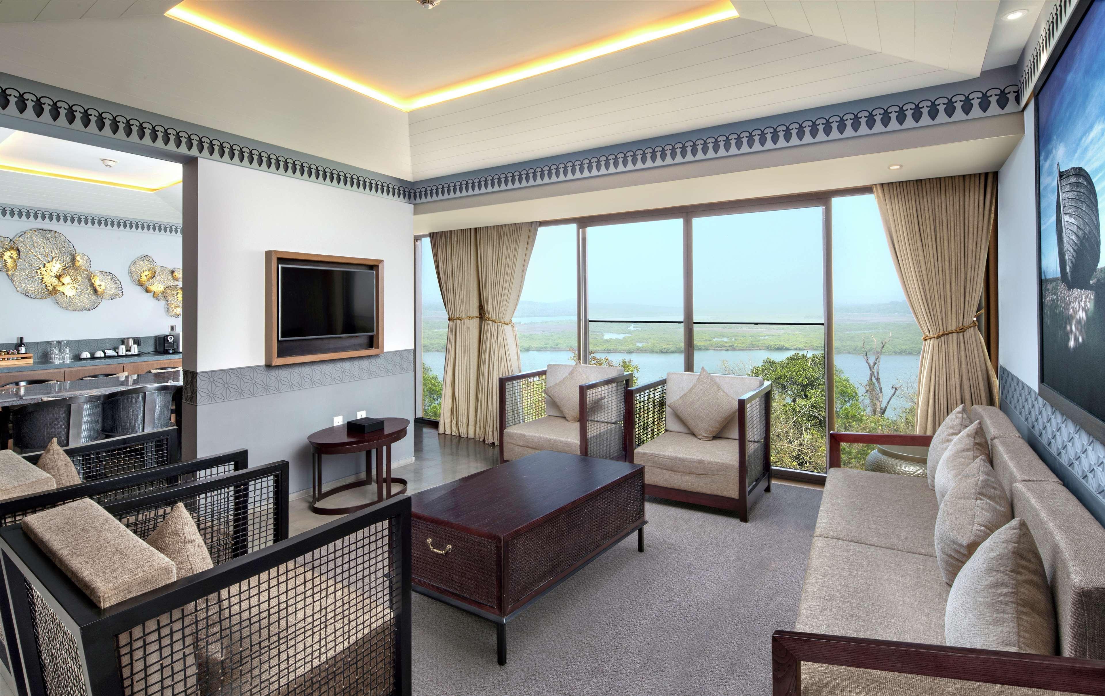 Doubletree By Hilton Goa - Panaji Hotel Ngoại thất bức ảnh