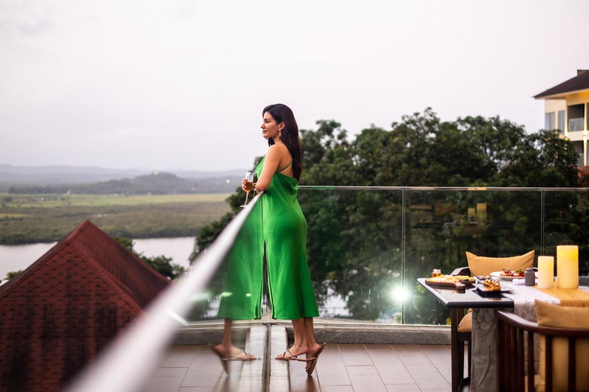 Doubletree By Hilton Goa - Panaji Hotel Ngoại thất bức ảnh
