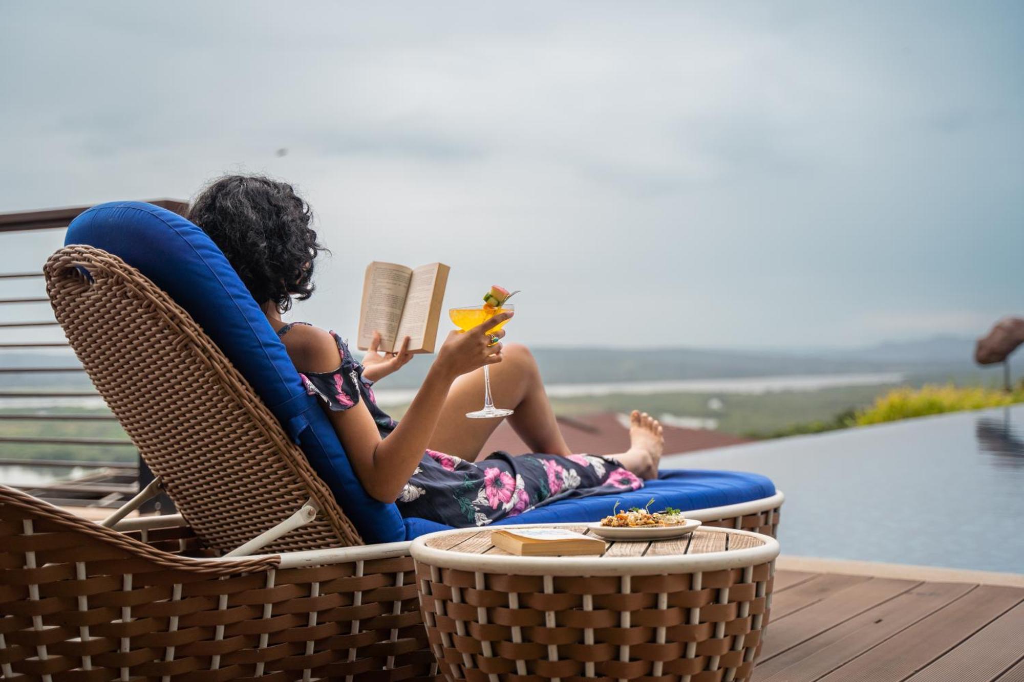 Doubletree By Hilton Goa - Panaji Hotel Ngoại thất bức ảnh
