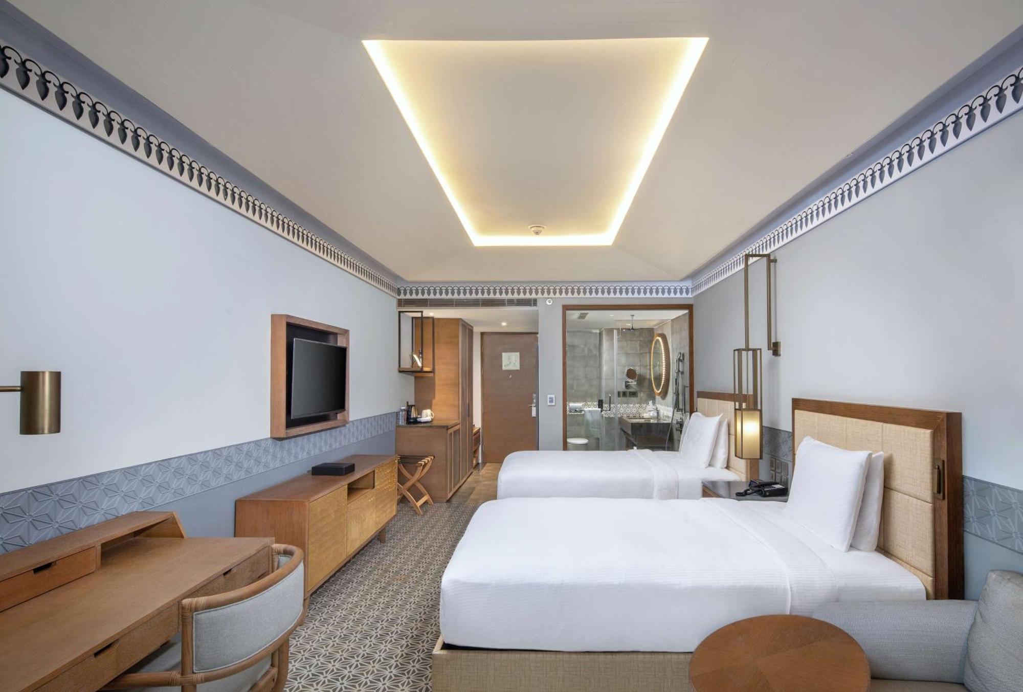 Doubletree By Hilton Goa - Panaji Hotel Ngoại thất bức ảnh