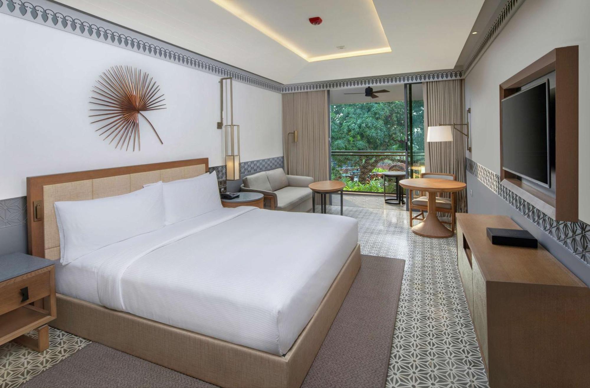 Doubletree By Hilton Goa - Panaji Hotel Ngoại thất bức ảnh