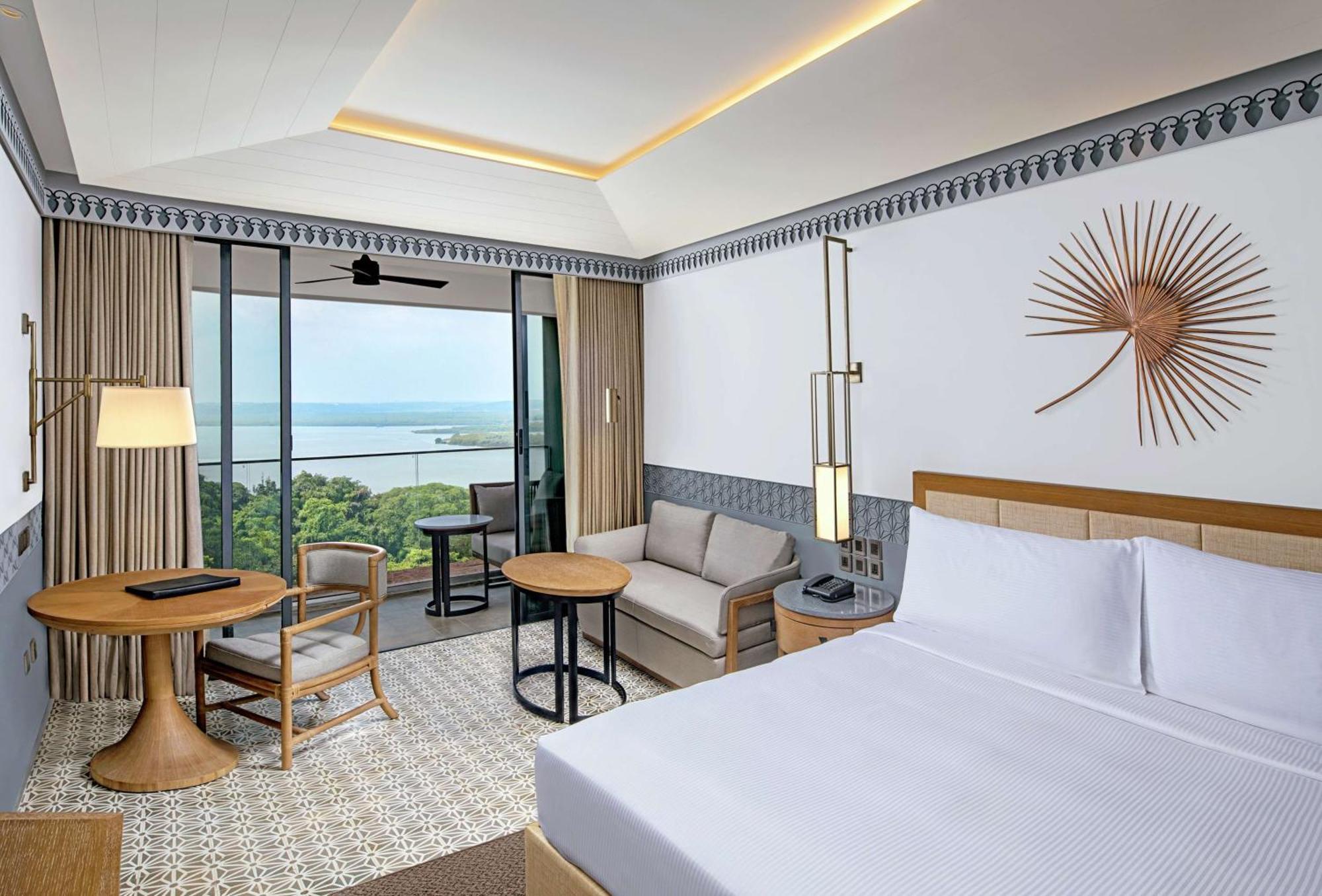 Doubletree By Hilton Goa - Panaji Hotel Ngoại thất bức ảnh