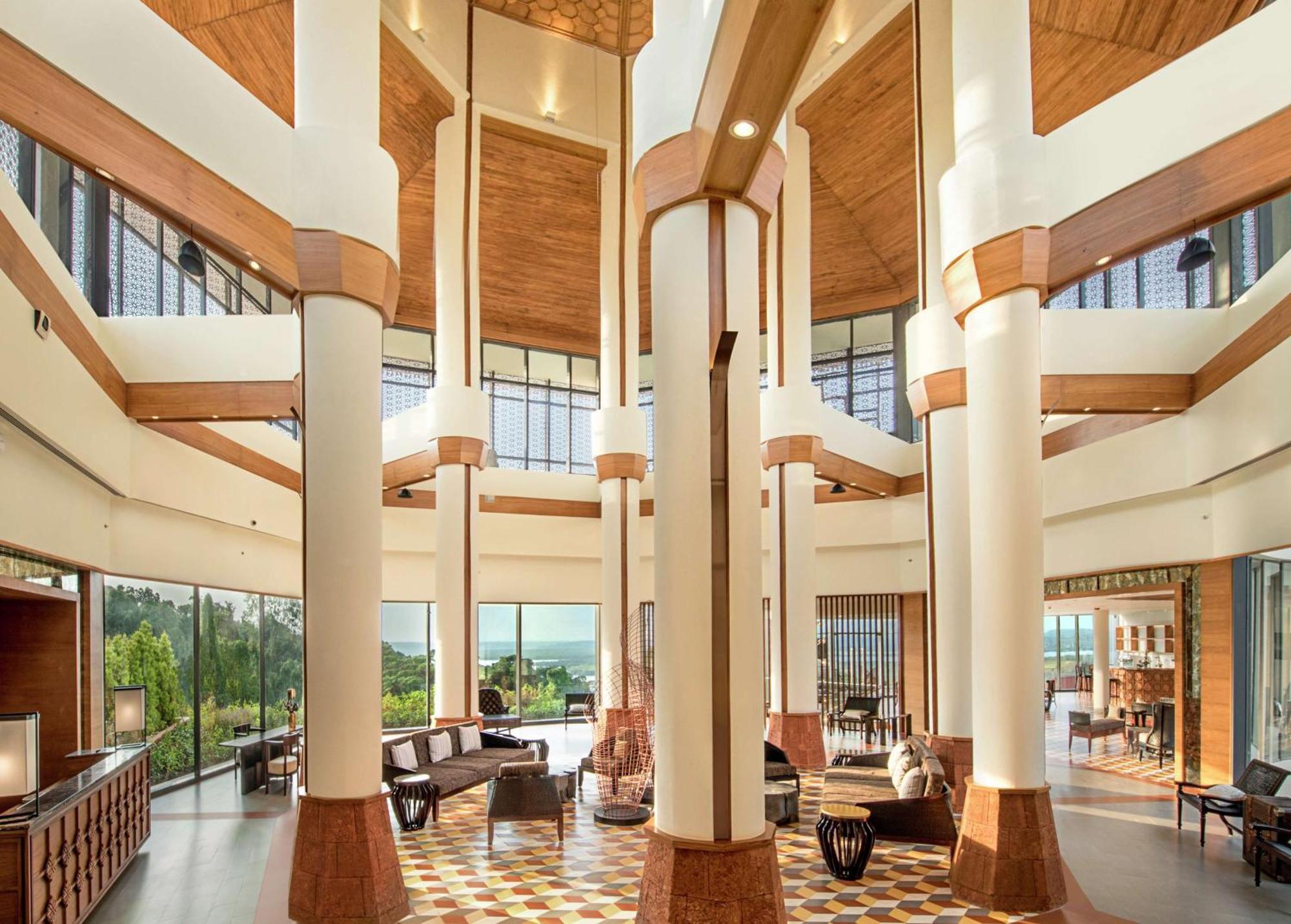 Doubletree By Hilton Goa - Panaji Hotel Ngoại thất bức ảnh