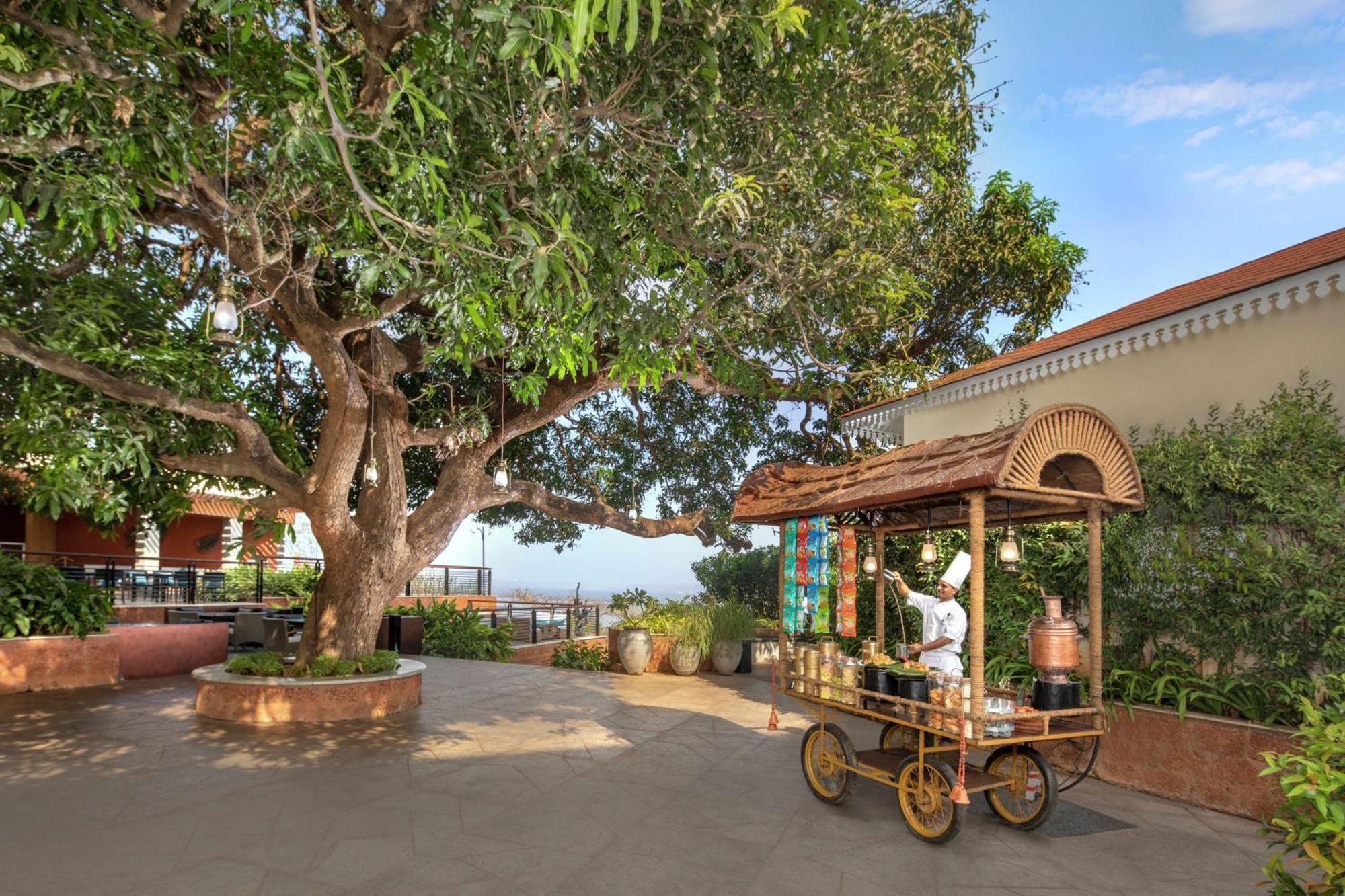Doubletree By Hilton Goa - Panaji Hotel Ngoại thất bức ảnh